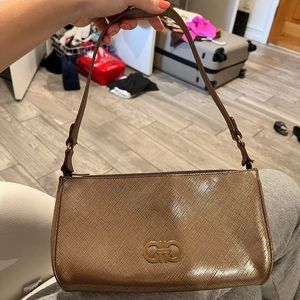 RESERVED 4 BUYER - Ferragamo shoulder bag